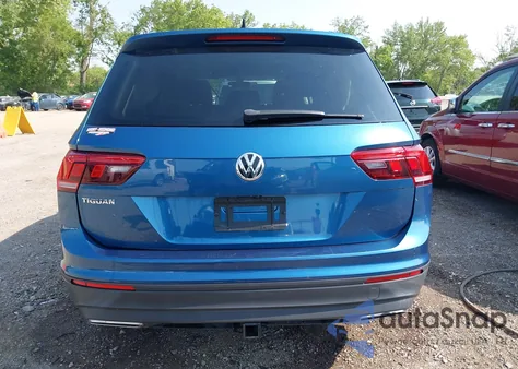 2019 Volkswagen Tiguan Se/Sel/Sel R-Line Jet-Black/Sel R-Line z USA, uszkodzony, nr VIN 3VV2B7AX4KM083120